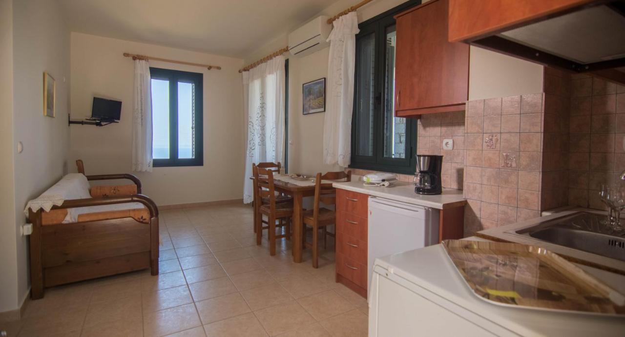 Laenon Apartment Saidona